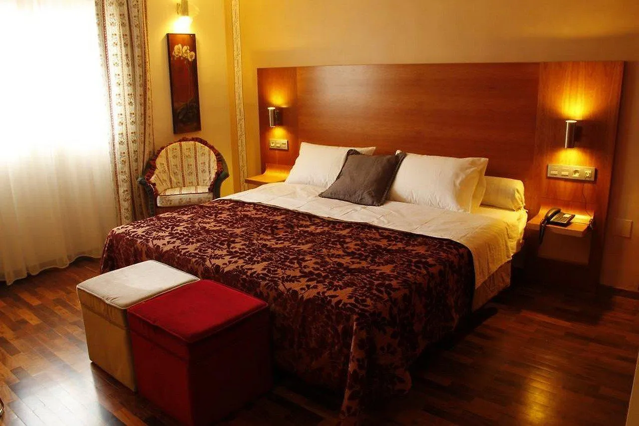 Hotel Villa Erina By Bossh Manilva 3*,  Spagna